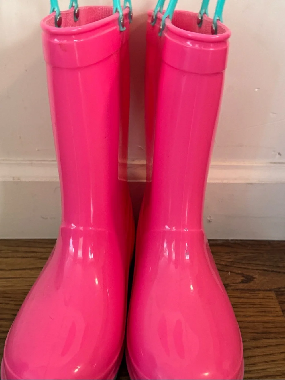 Bright Pink Kids Rain Boots with turquoise Handles
